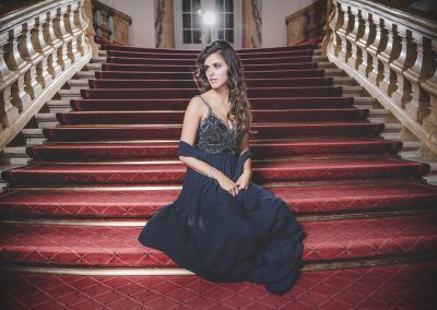 Imagefotoshooting in der Oper mit VILMAS Armreifen